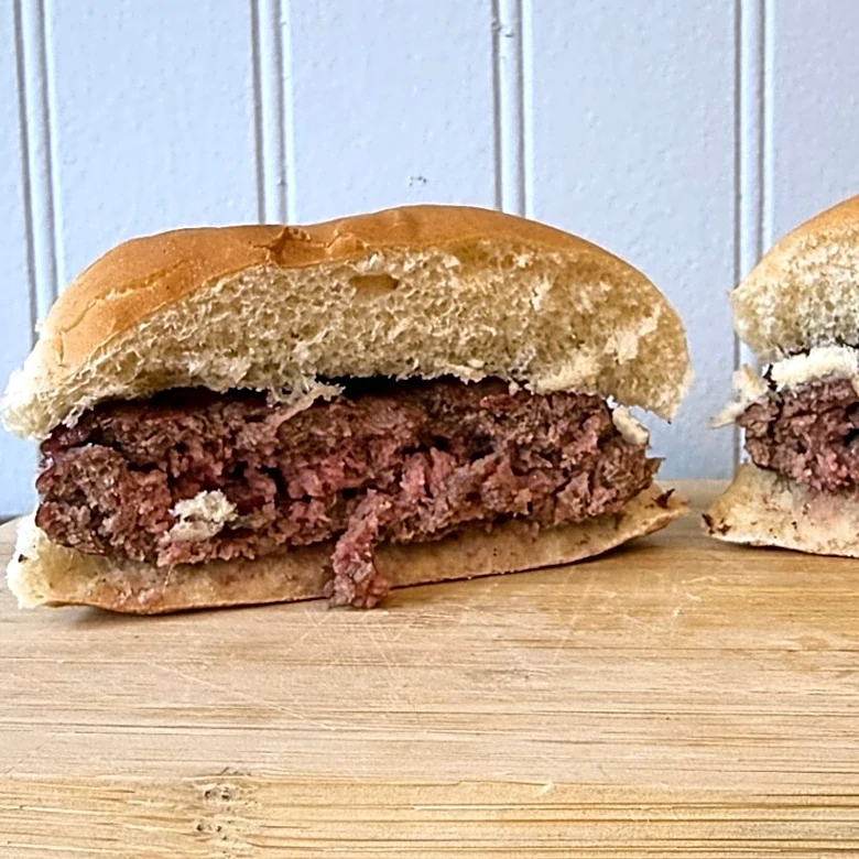 Use This Cooking Method For Perfectly-Seared, Juicy Burgers