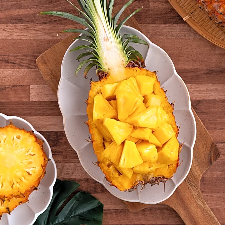 Cutting Pineapple? Try The Spiral Technique To Get More Fruit And Less Waste