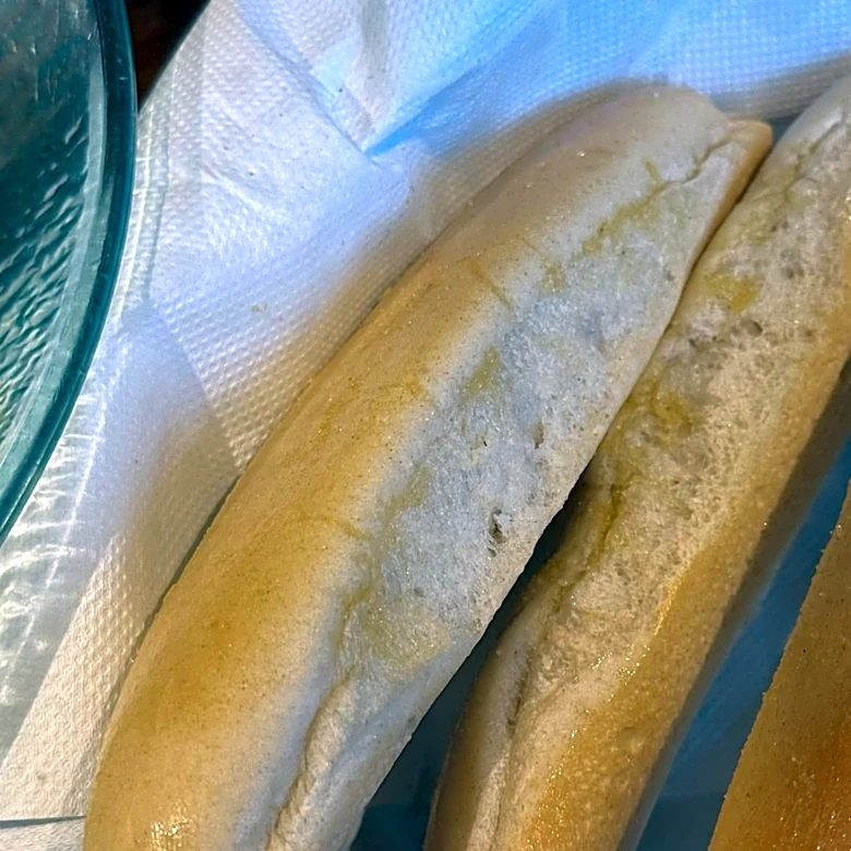 What Happens To Leftover Olive Garden Breadsticks?