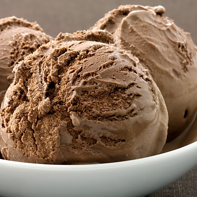 This Store-Brand Chocolate Ice Cream Earned Consumer Reports' Top Pick