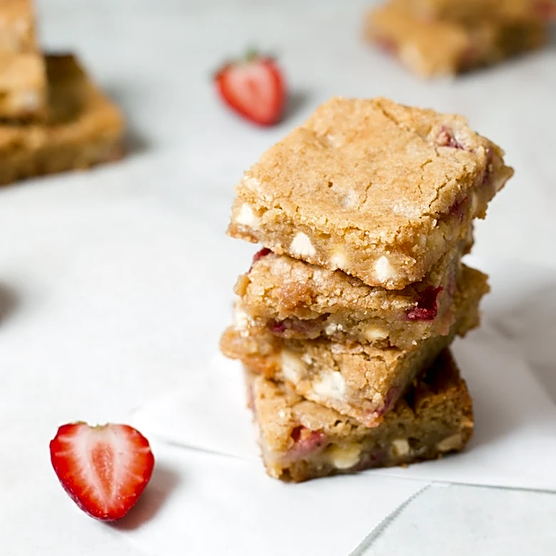 Strawberry White Chocolate Blondies Recipe