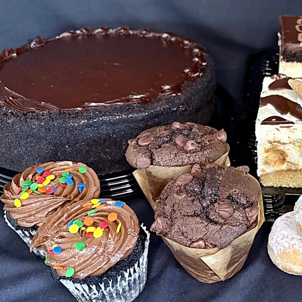 4 Costco Chocolate Desserts Worth Buying And 3 To Skip