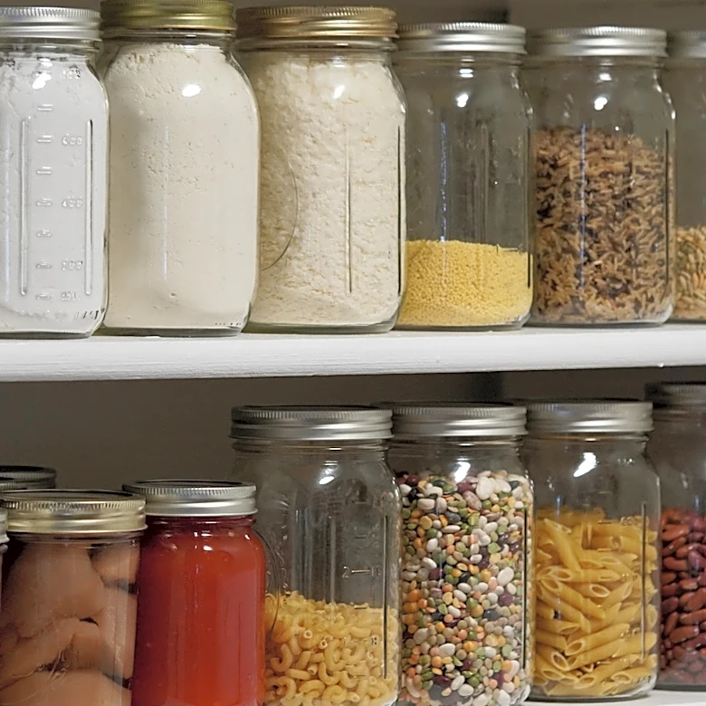 12 Ingredients Professional Chefs Recommend Having In Your Pantry