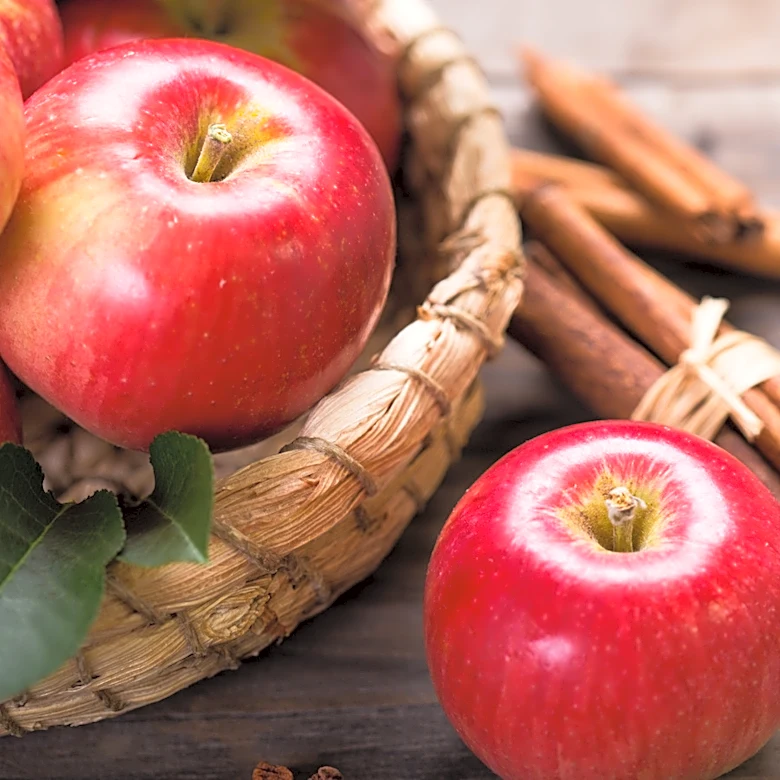 Trader Joe's Customers Are Calling This Apple-Cinnamon Treat A Seasonal Favorite