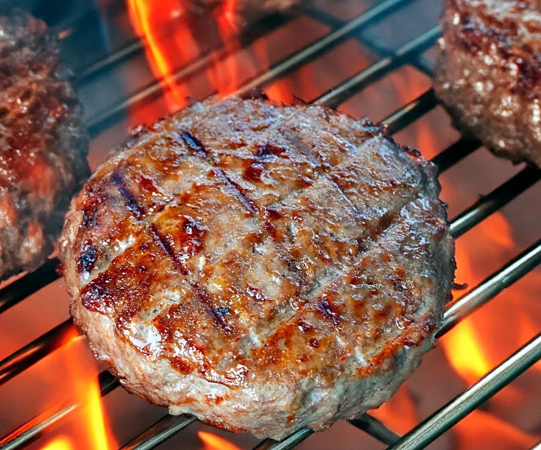 The Type Of Burger You Should Avoid Making On The Grill