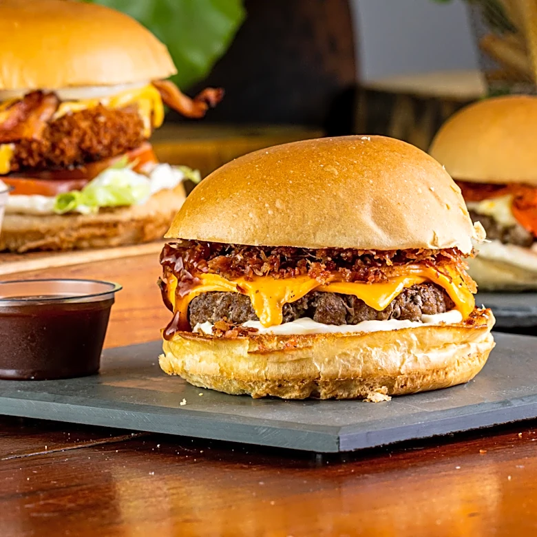 10 Of The Best Fast Food Cheeseburgers We've Had So Far In 2026