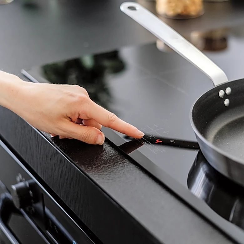 How To Use Cast Iron On Induction Stovetops Without Worrying About The Glass