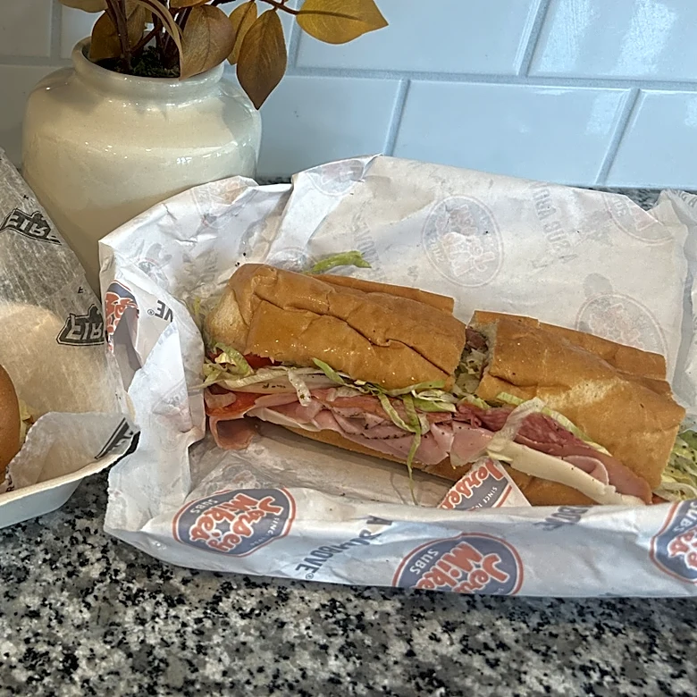 Who Makes The Better-Value Italian Sub: Jersey Mike's Or Firehouse?