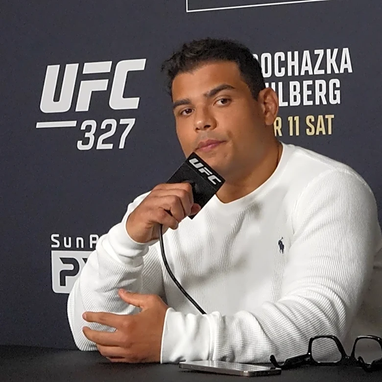 Paulo Costa: Magomed Ankalaev 'closer to getting cut than to the title'
