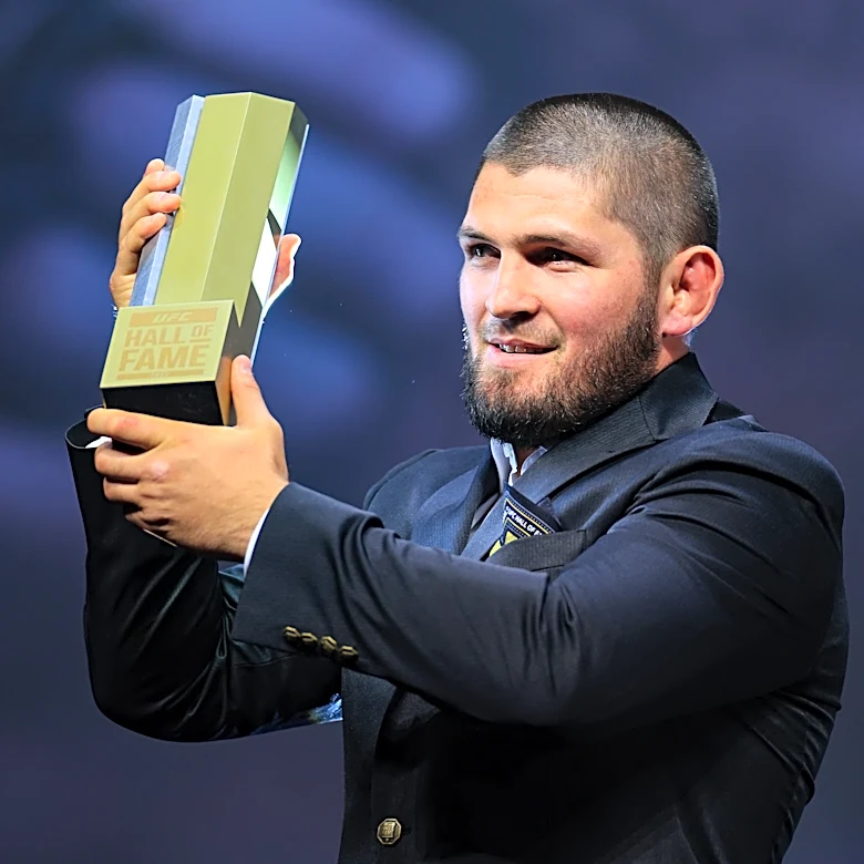 Daniel Cormier confused why more people don't consider Khabib Nurmagomedov GOAT