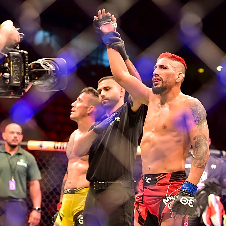 Daniel Marcos sees shot at PFL vacant title with Magomed Magomedov win