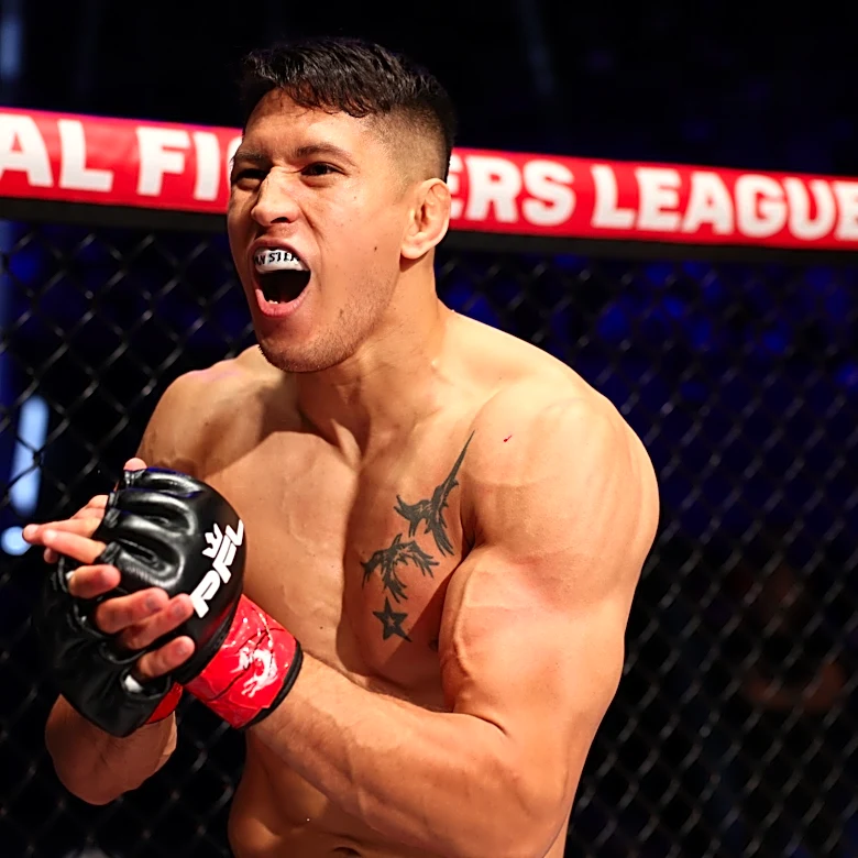 Like his brother, Gino van Steenis sees PFL gold in his future
