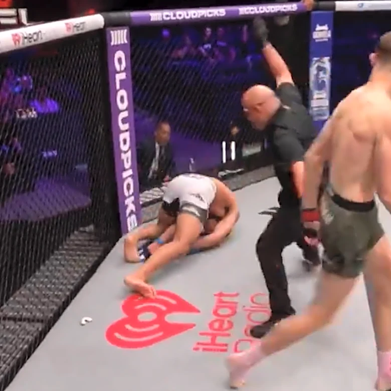 PFL Tampa video: Eoin Sheridan's brutal knee creates insane KO