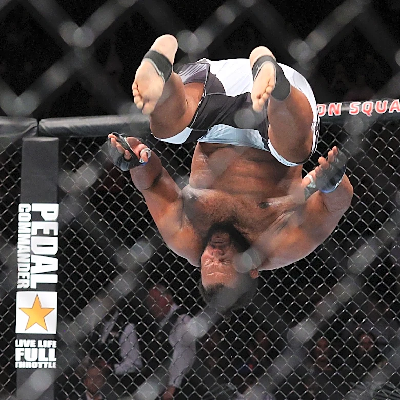 Ex-UFC heavyweight signs with PowerSlap