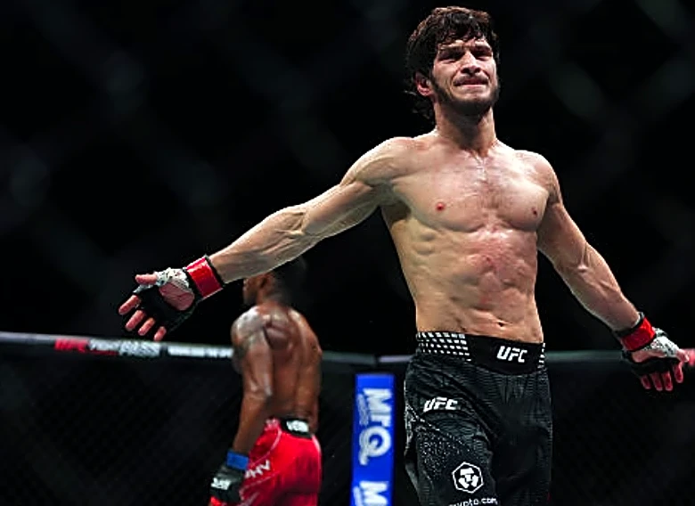 Movsar Evloev: 'I will do anything I want' to Alexander Volkanovski at UFC 333