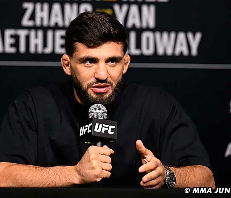 Video: 'UFC 331: Van vs. Pantoja 2' media day live stream