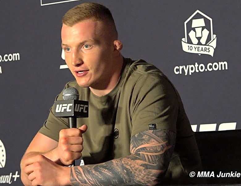 Iwo Baraniewski sees 'two options' to beat Alonzo Menifield at UFC 331