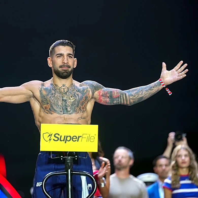 Ilia Topuria cleared to return, accuses Justin Gaethje of 'weird' glove manipulation
