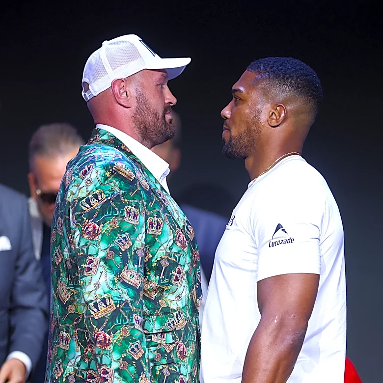 Video: Tyson Fury, Anthony Joshua have respectful first faceoff