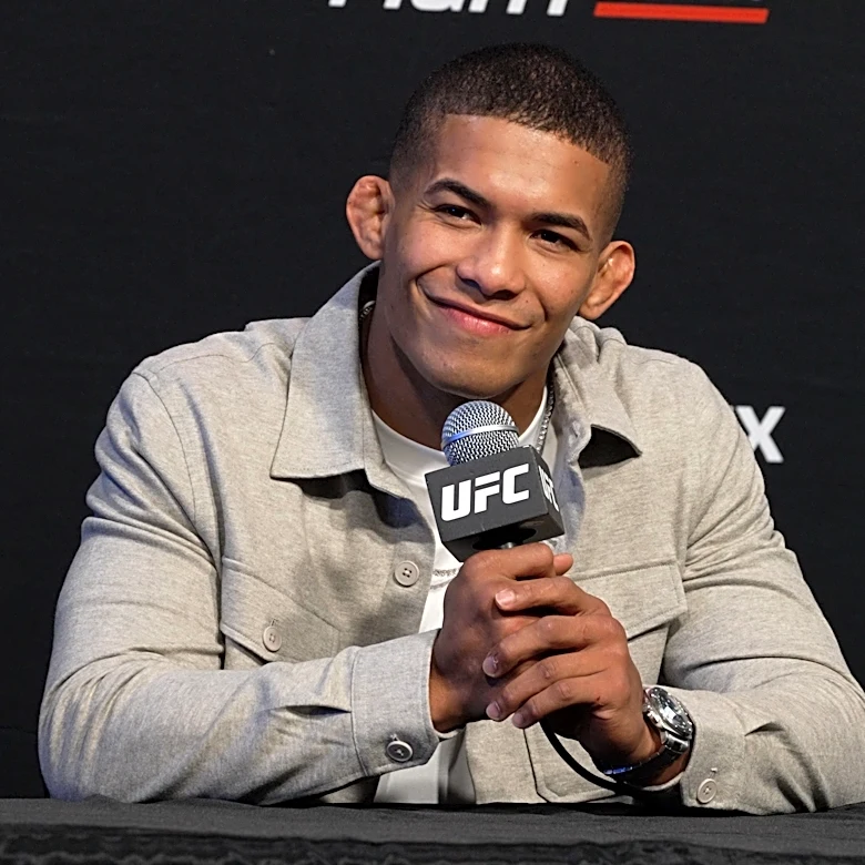 Matheus Camilo vows to 'put on a show' with stoppage of Jai Herbert at UFC Vegas 122