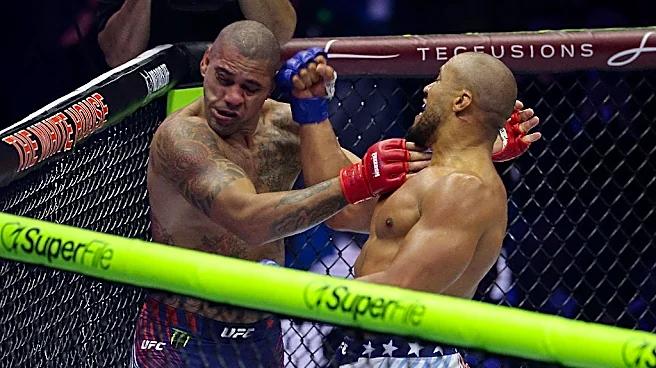 Famed coach worries about Alex Pereira handling heavyweight power