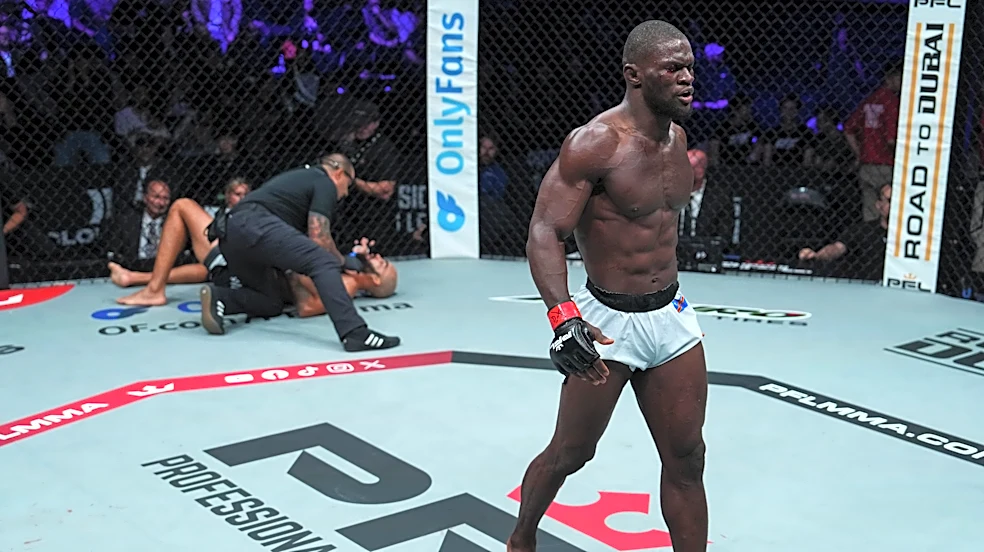 PFL Chicago video: Eliezer Kubanza beautifully beats down Trey Waters