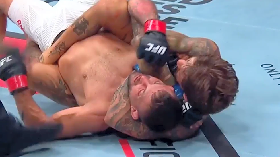 UFC Edmonton video: Steven Koslow taps Chad Anheliger after four-year layoff