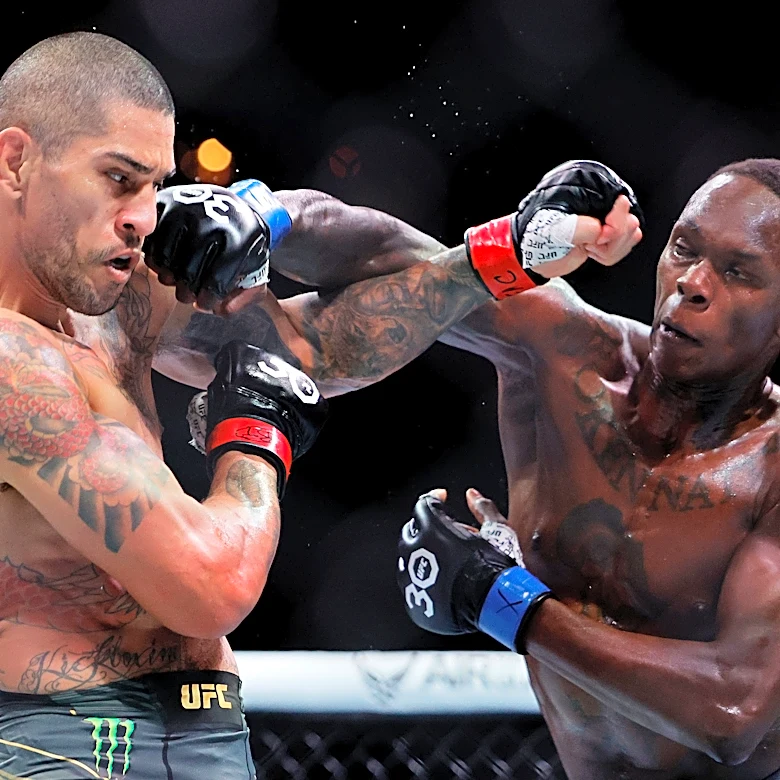 Israel Adesanya: Alex Pereira staying at heavyweight 'doesn't make sense to me'