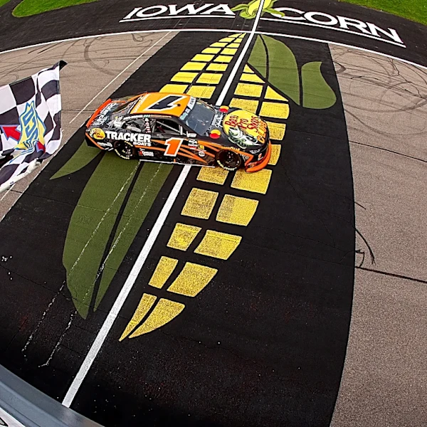 Carson Kvapil wins NASCAR O'Reilly race at Iowa in August 2026