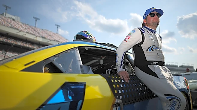 Noah Gragson signs contract extension with Front Row Motorsports