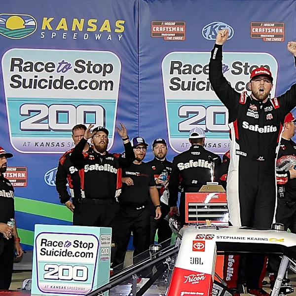 Kaden Honeycutt wins NASCAR Truck Series race at Kansas in 2026 Chase