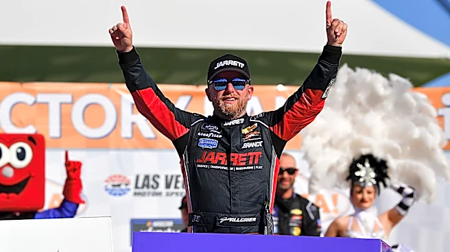 Justin Allgaier in prime position to take Chase lead at Martinsville