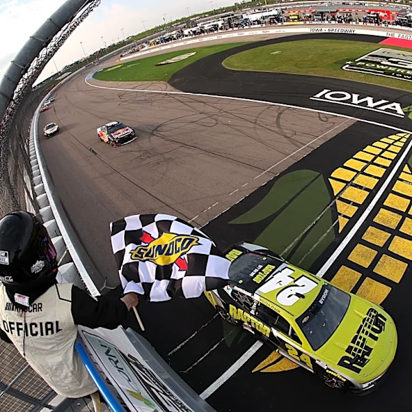 NASCAR Iowa qualifying channel today, time, TV schedule for Iowa Corn 350