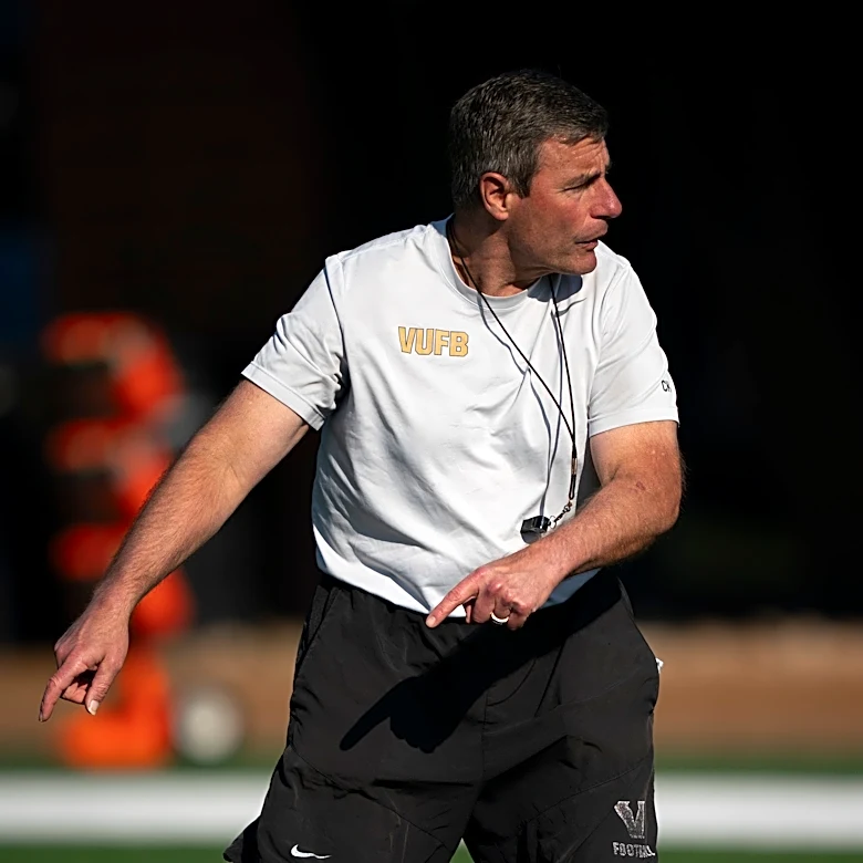 Vanderbilt football offensive line has big goal. It wants to win Joe Moore Award