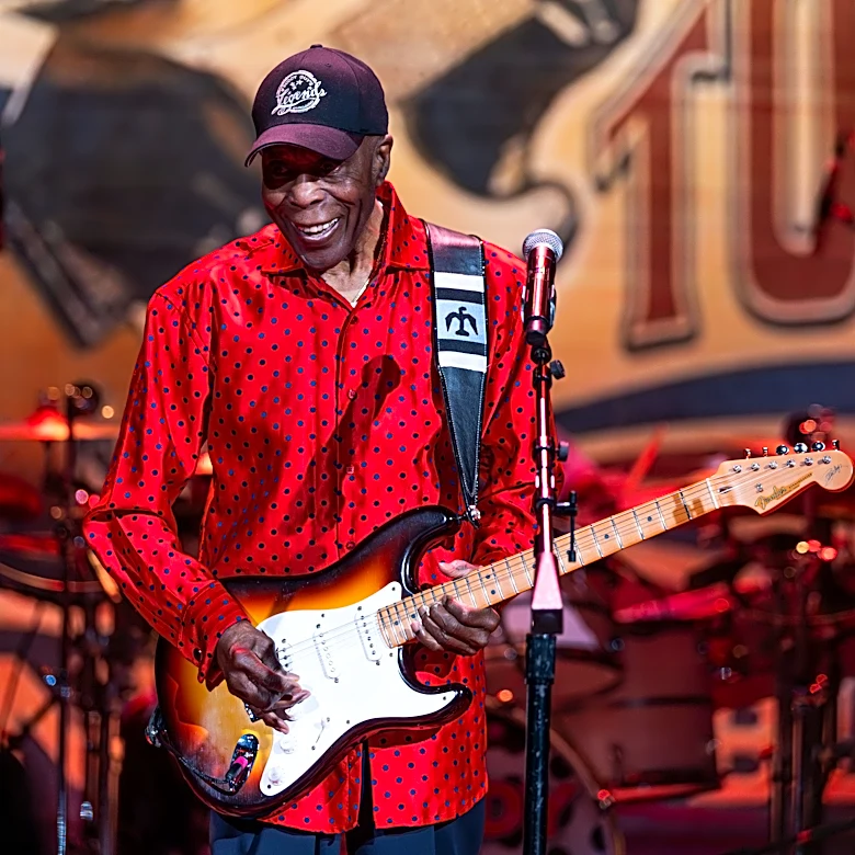 Legendary guitarist Buddy Guy brings blues music to the Ryman