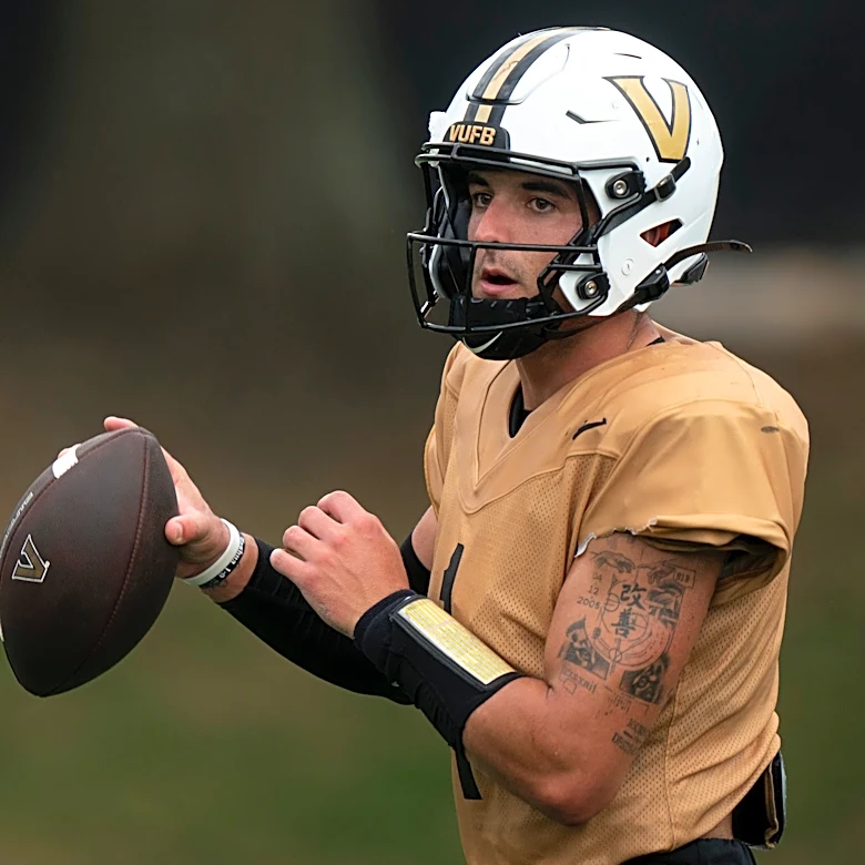 What Diego Pavia said about Blaze Berlowitz being Vanderbilt football starting QB