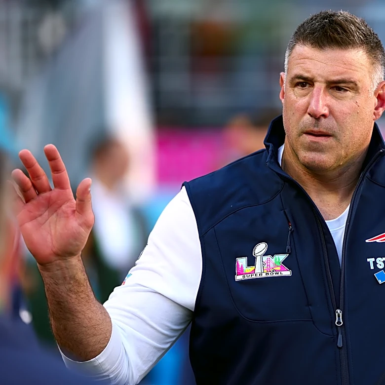Why former Titans coach Mike Vrabel was at Father Ryan football game in Nashville