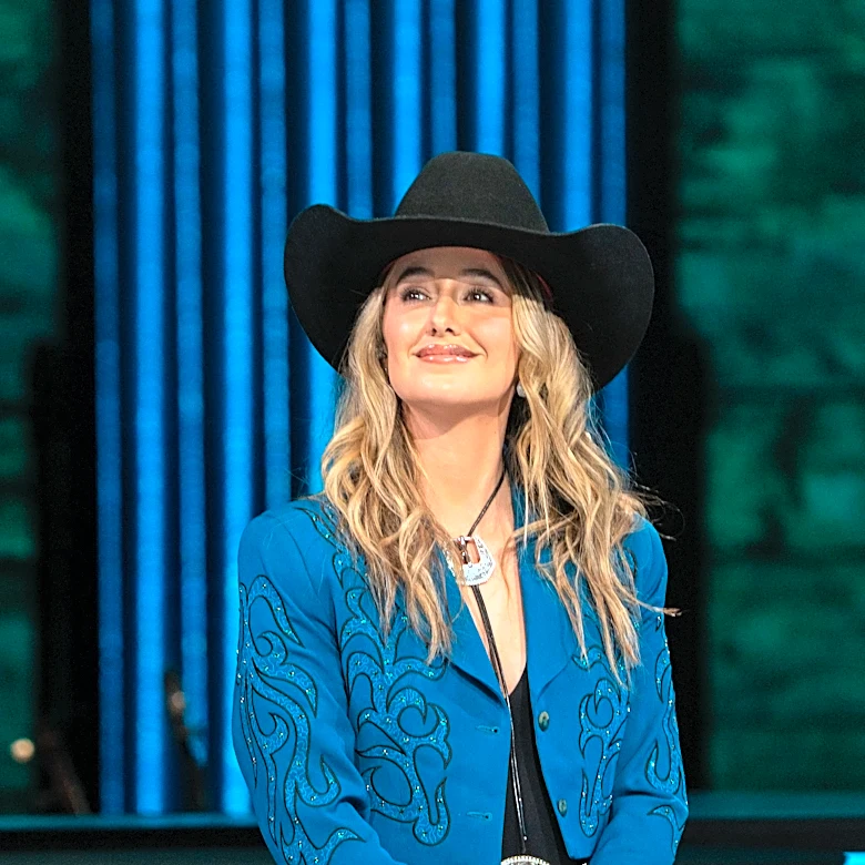 Lainey Wilson back as CMA Awards show host in Nashville