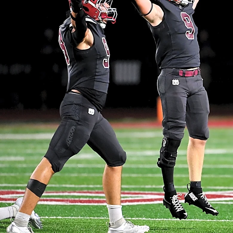 Vote for Tennessee high school plays of the week. Best Week 3 highlights