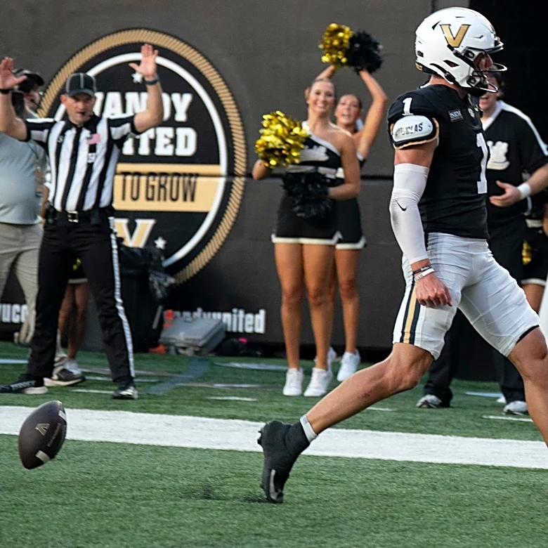 Vanderbilt football quarterback update, Blaze Berlowitz to start against Delaware