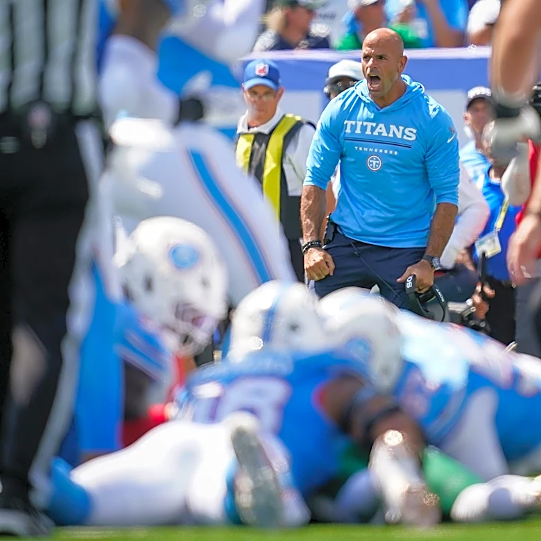 Robert Saleh after Titans' discouraging loss, boos: 'When you lose, you're a loser'