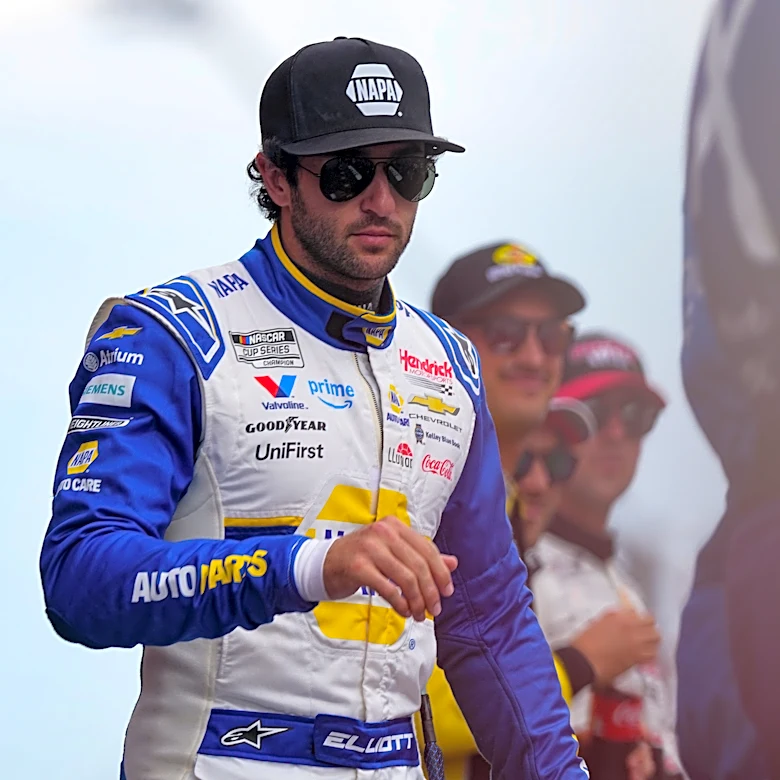 Chase Elliott brake rotor explodes, crashes into Chase Briscoe at NASCAR Gateway race