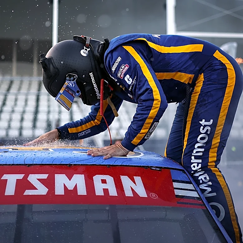 What channel is the NASCAR Truck Series Bristol race on today? Time, TV schedule
