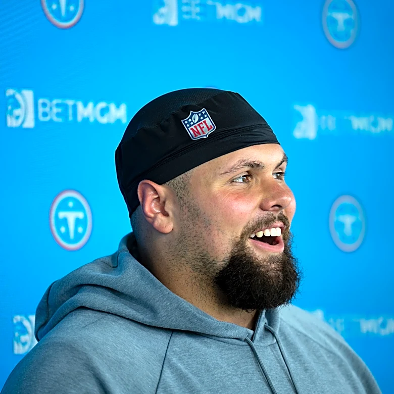 Fernando Carmona Jr. injury update after Titans G played every offensive snap vs Eagles
