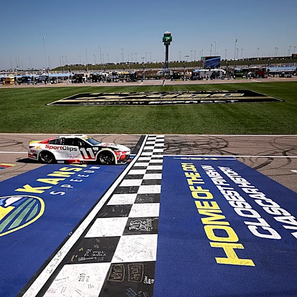 NASCAR Kansas full weekend track schedule, TV schedule for the Hollywood Casino 400, other races