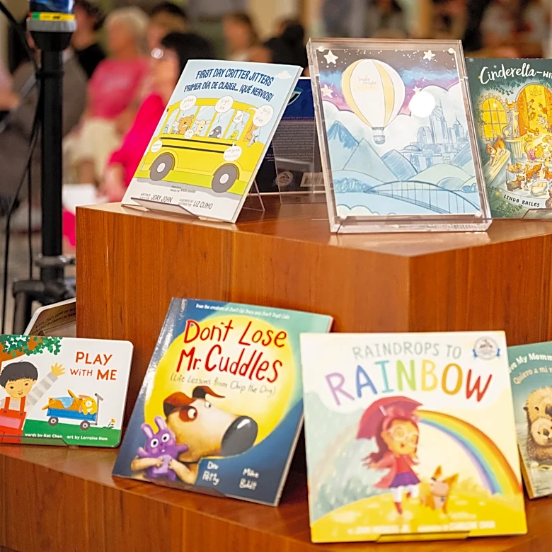 Dolly Parton Day invites fans to help kids get free books