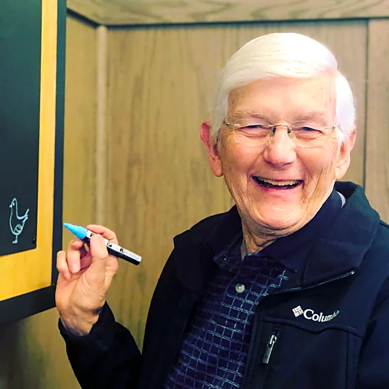 Thousands reach out after beloved artist Phil Ponder enters hospice care