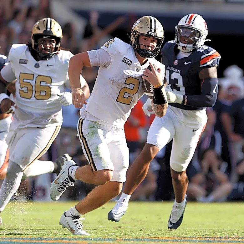 Grading Jared Curtis after Vanderbilt football loss to Auburn