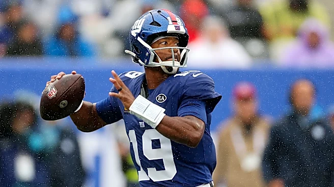 Jameis Winston, Cam Skattebo collide during handoff in Giants vs Titans game