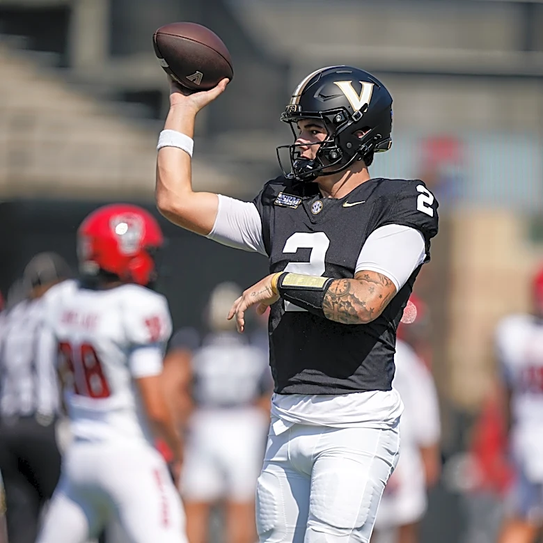 Jared Curtis questionable for Vanderbilt football vs Georgia on injury report